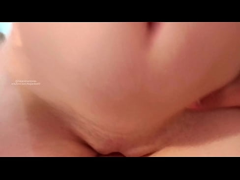 ❤️ Je dormais dans la chambre de ma sœur et je me suis réveillé comme ça. ❤❌ Porno dur at us ❌❤